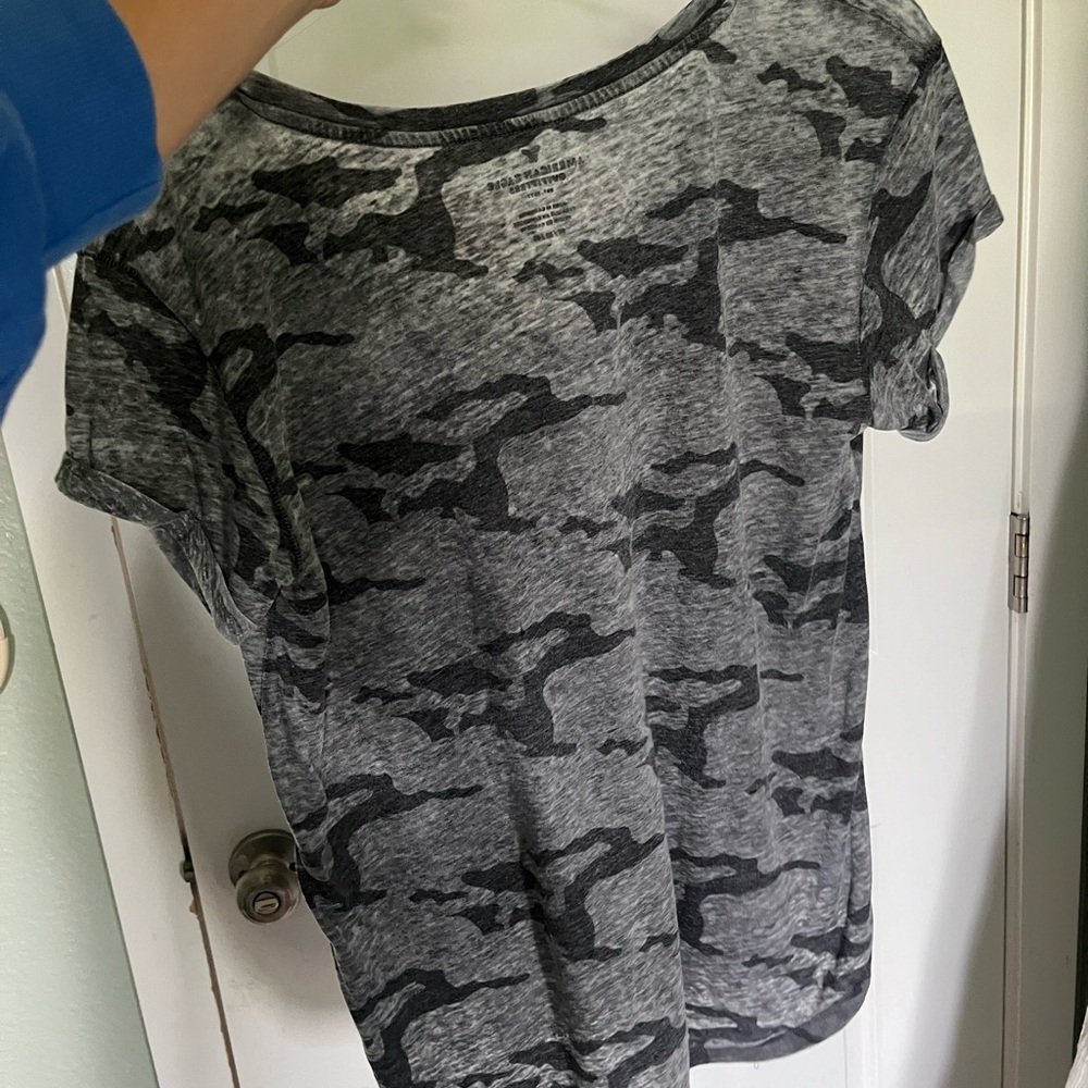 Camo Print T-Shirt American Eagle